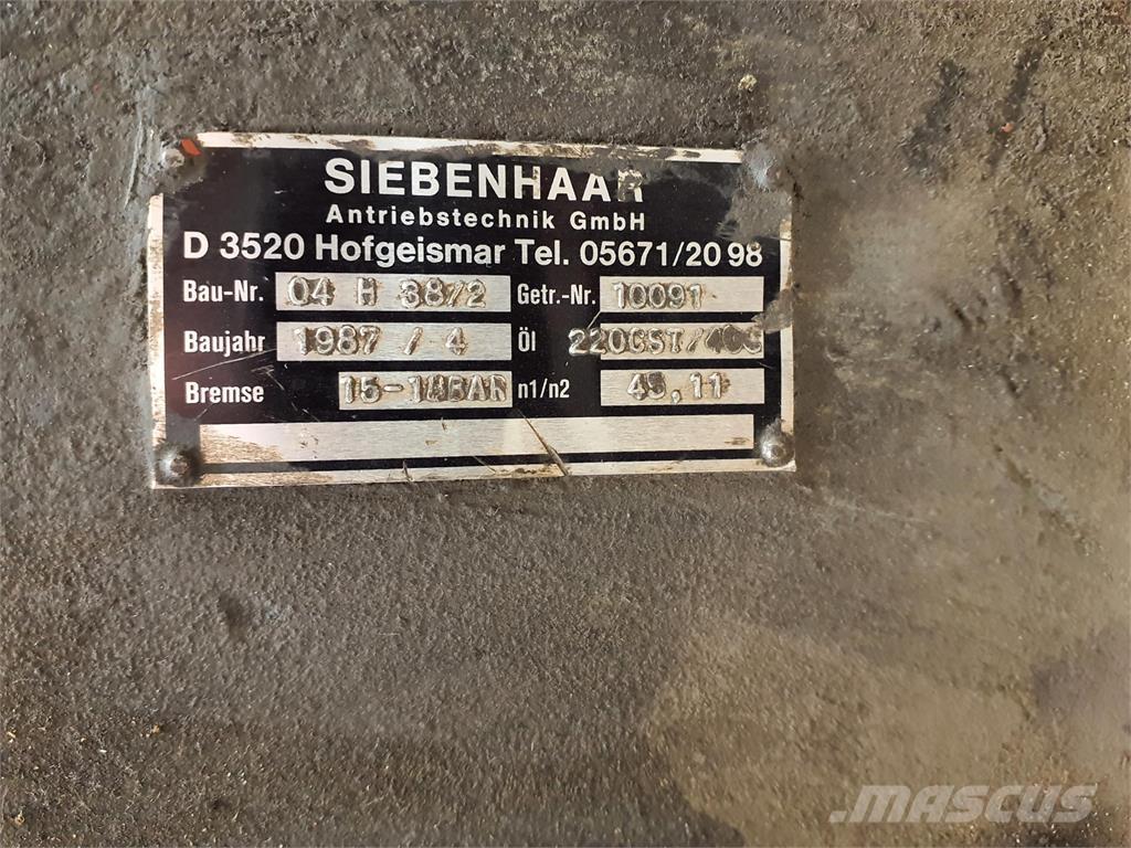 Krupp KMK 4070 winch Piezas y equipos para grúas