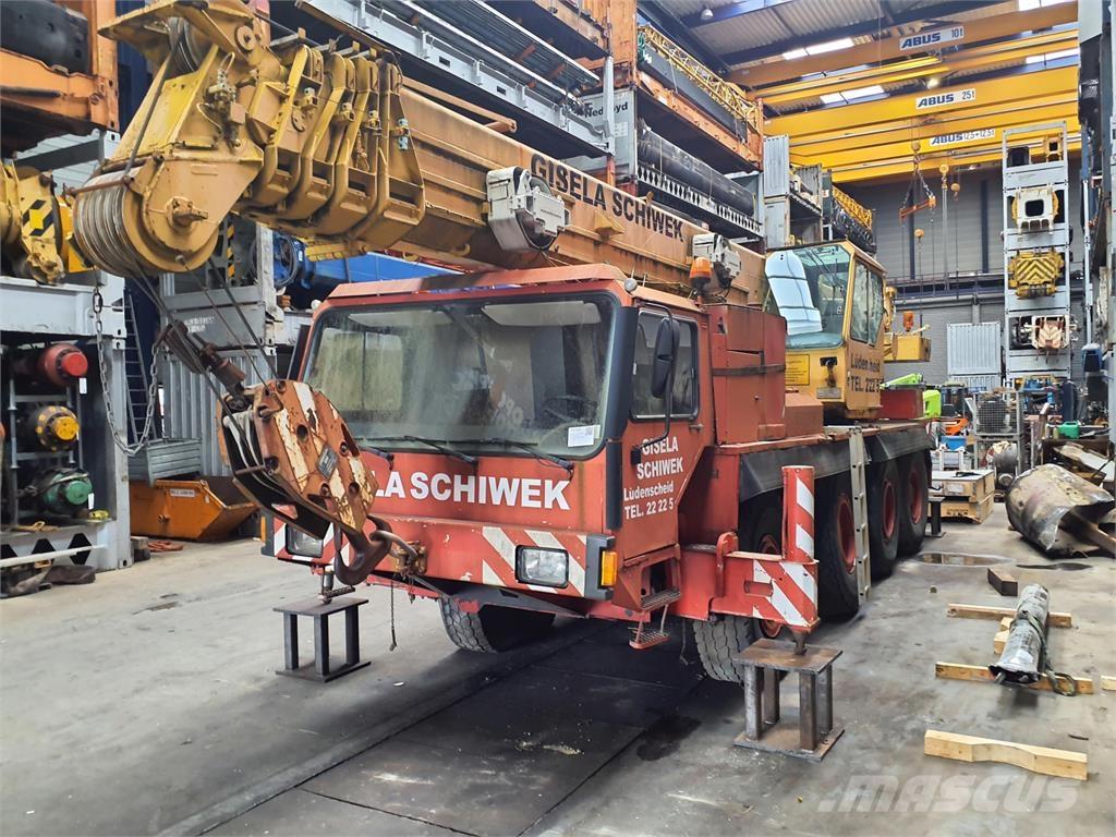Liebherr LTM 1050 Grúas todo terreno