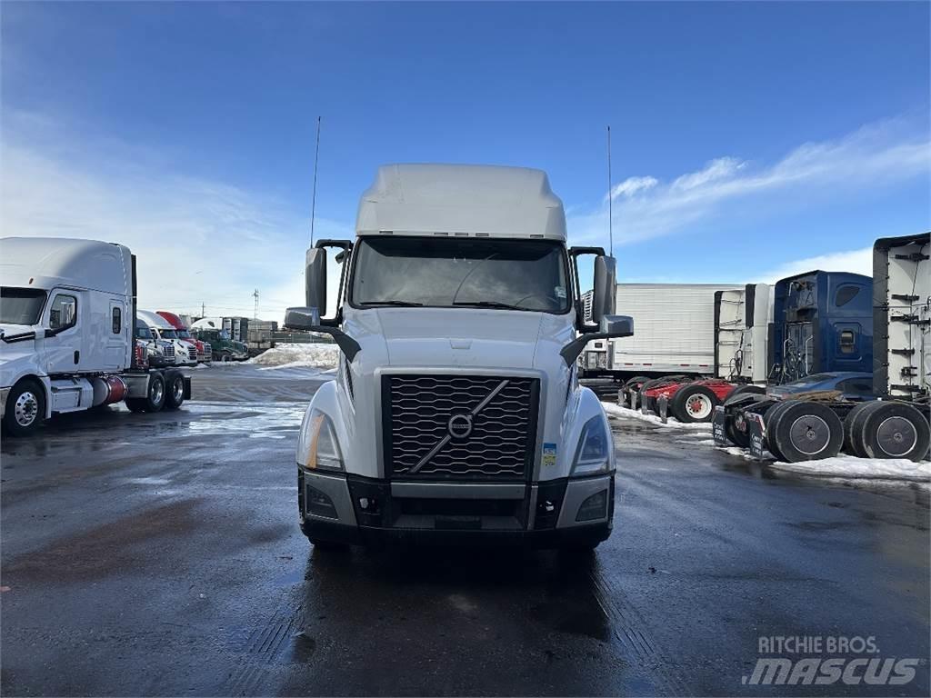 Volvo VNL760 Camiones tractor