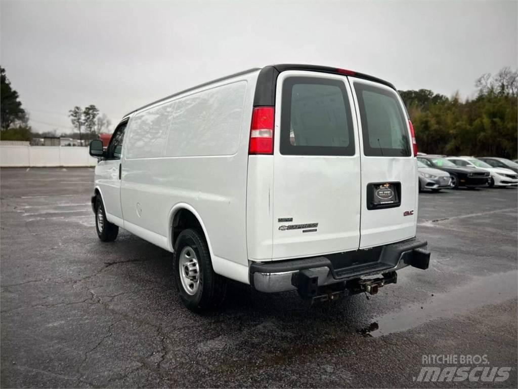 GMC Savana Otros