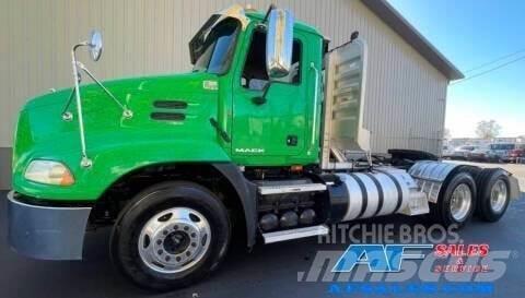 Mack CXU613 Otros