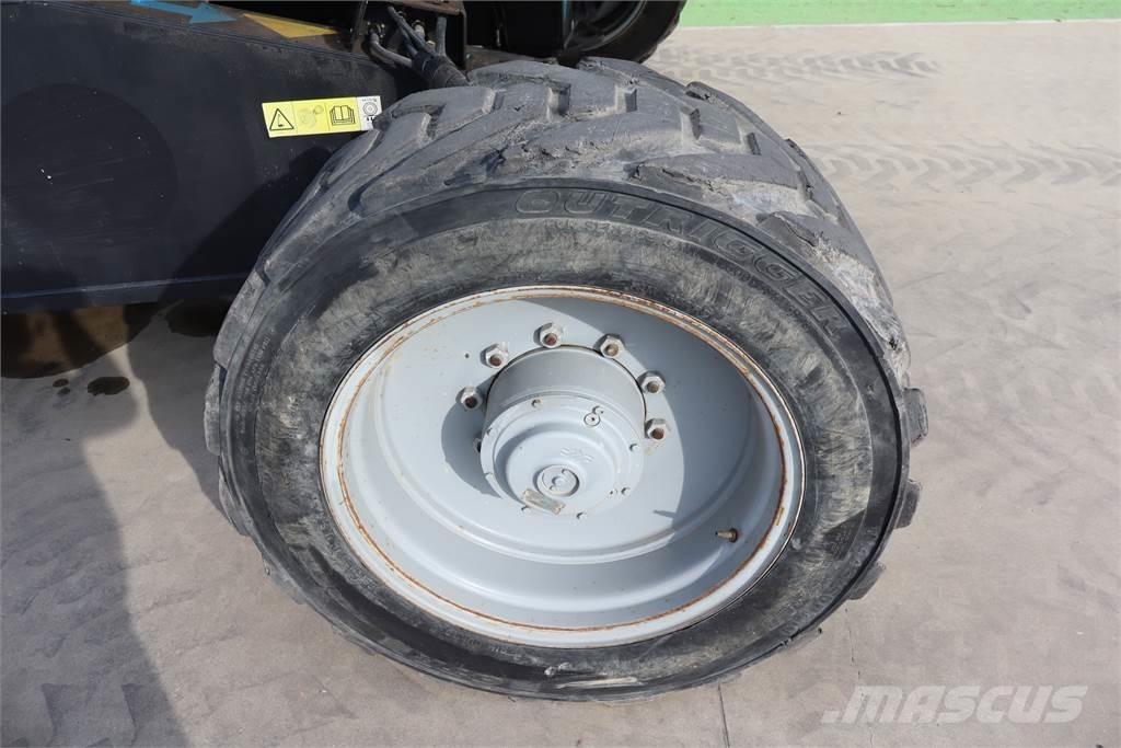 Genie SX135XC Plataformas con brazo de elevación telescópico