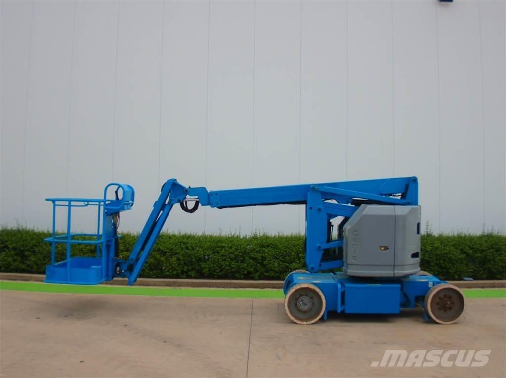 Genie Z34-22N Plataformas con brazo de elevación manual