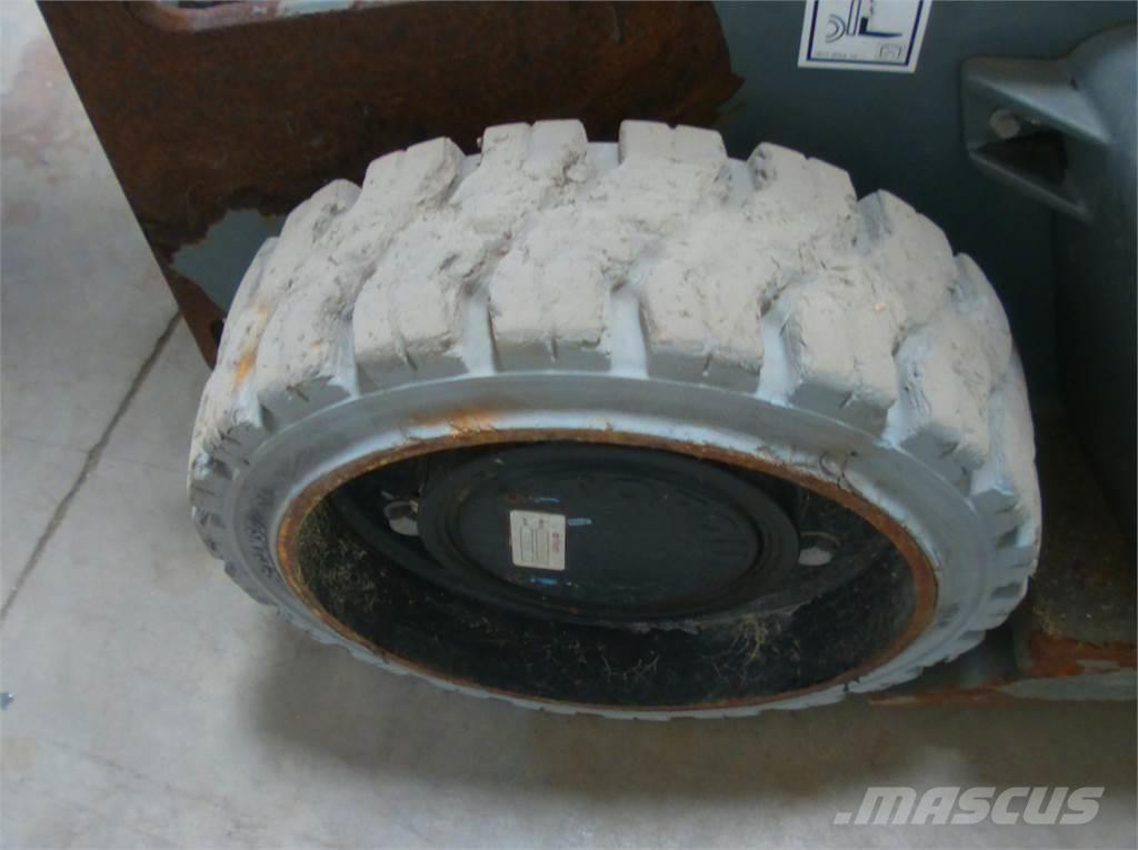 Haulotte STAR 10 Plataformas con jaula de elevación