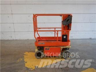 JLG 1230ES Plataformas con jaula de elevación