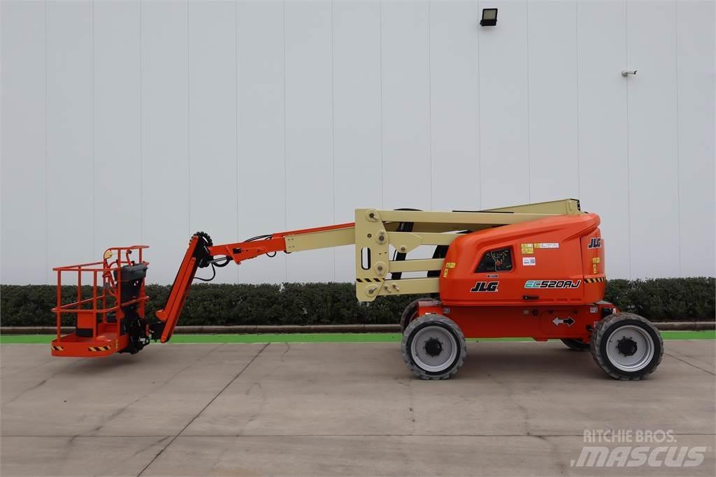 JLG EC 520AJ Plataformas con brazo de elevación manual