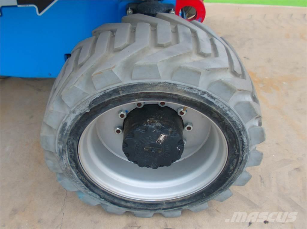 JLG H800AJ Plataformas con brazo de elevación manual