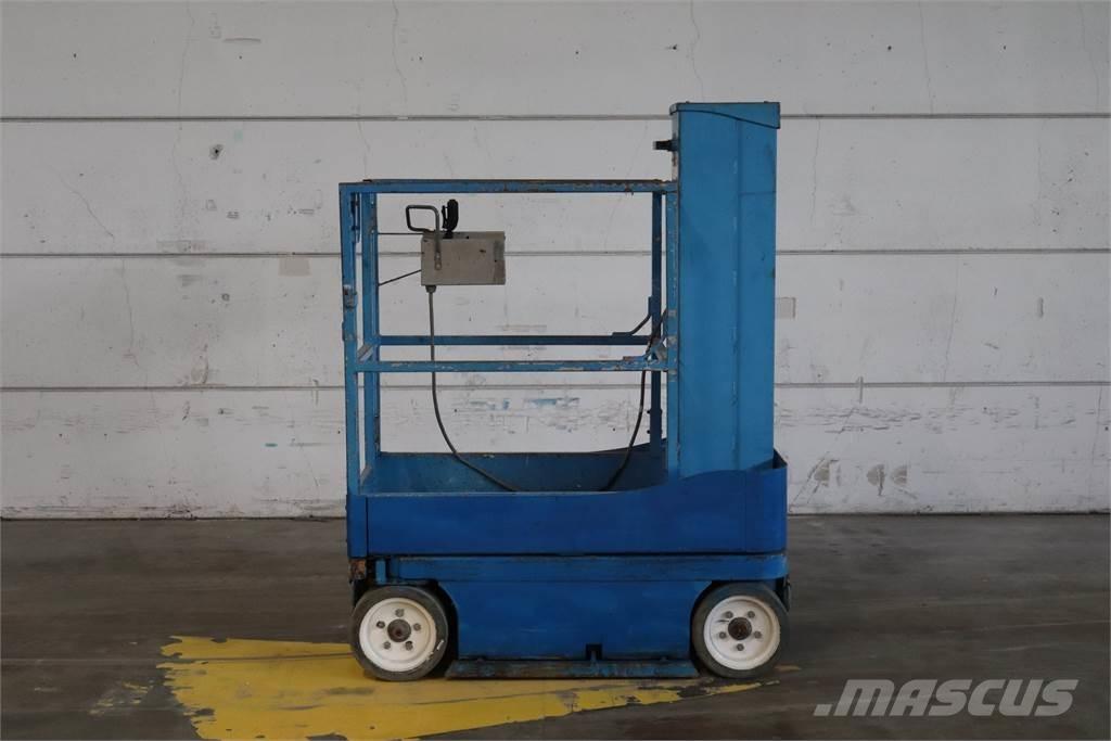 SkyJack SJ16 Plataformas con jaula de elevación