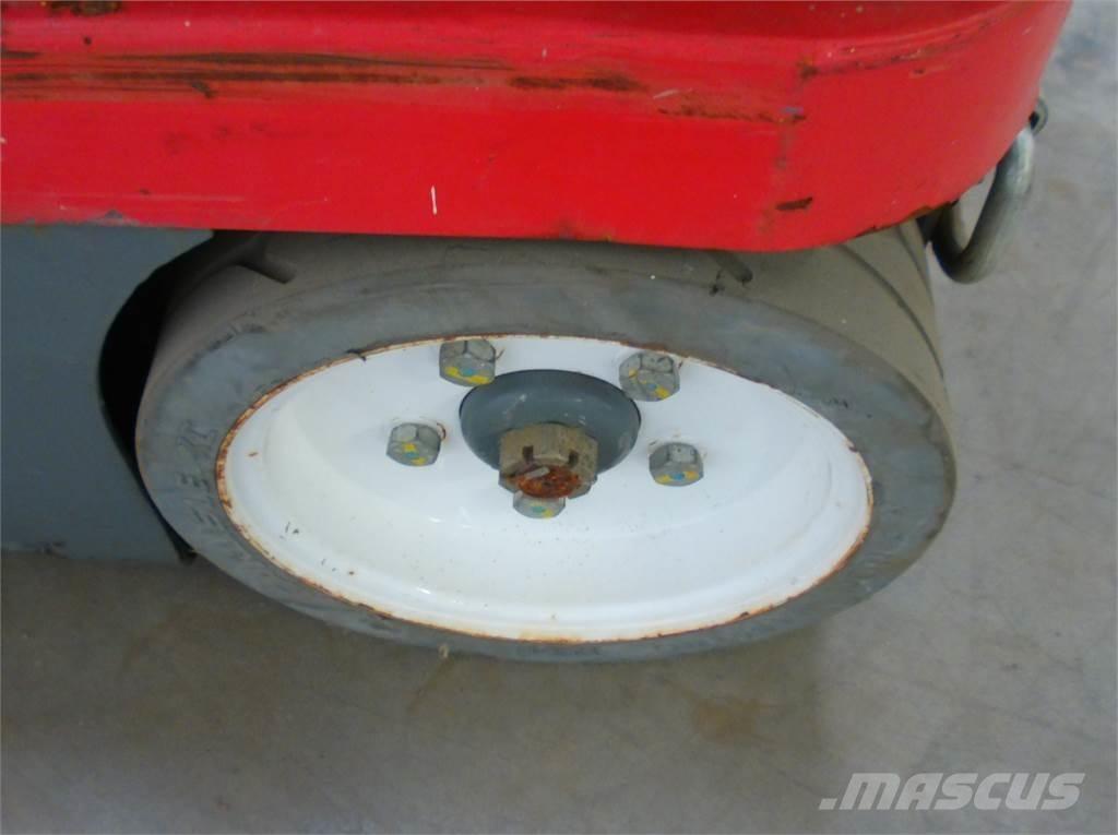 SkyJack SJ16 Plataformas con jaula de elevación