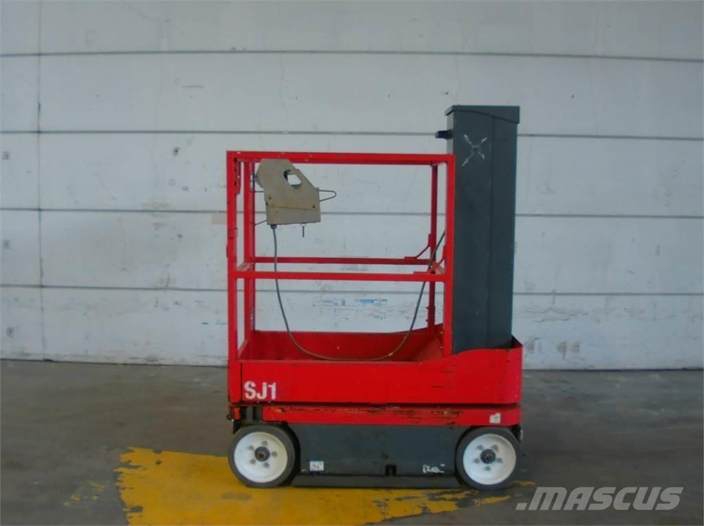 SkyJack SJ16 Plataformas con jaula de elevación