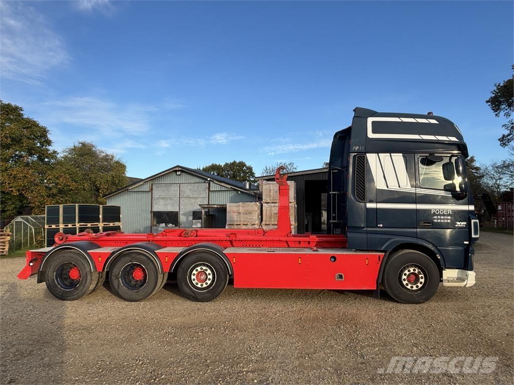 DAF XF 510 FAK 8X2 Camiones elevadores de gancho