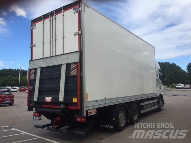 Volvo FH13 Camiones con caja de remolque