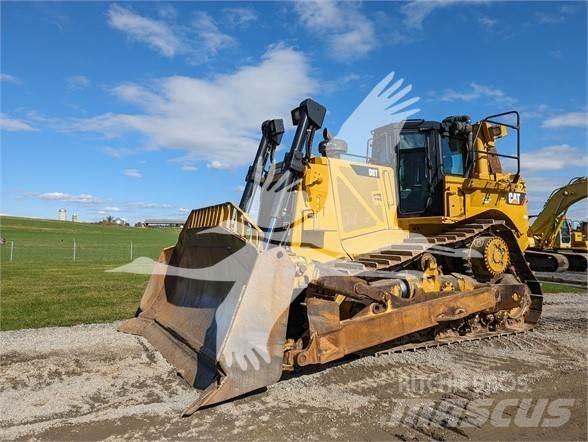 CAT D8T Buldozer sobre oruga