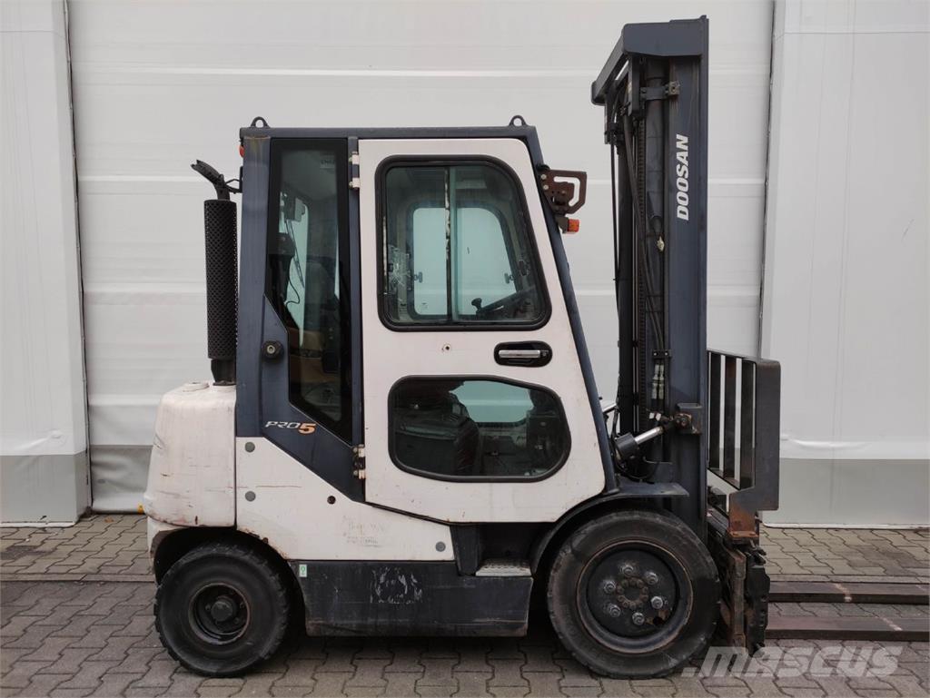 Doosan D25S-5 Camiones diesel