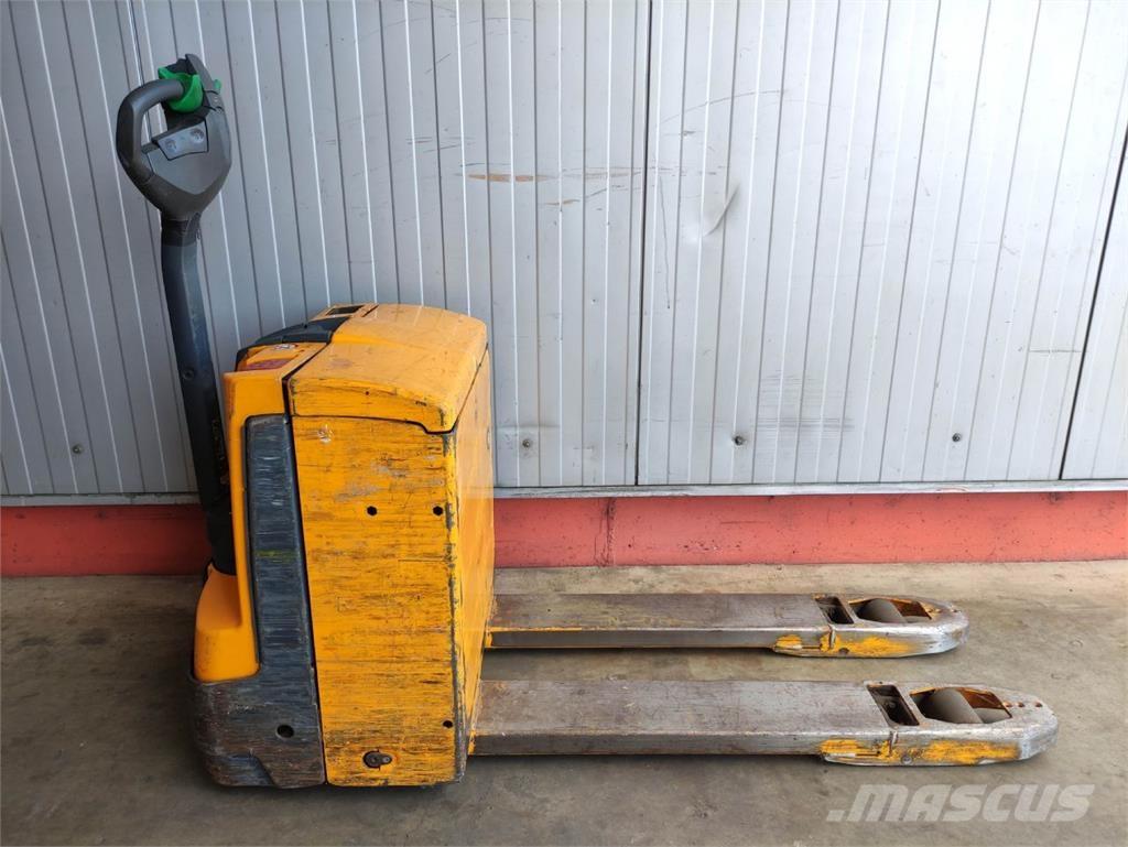 Jungheinrich EJE 116 Montacargas de baja elevación