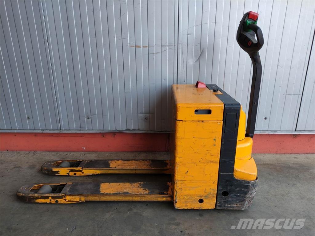 Jungheinrich ELE16G Montacargas de baja elevación