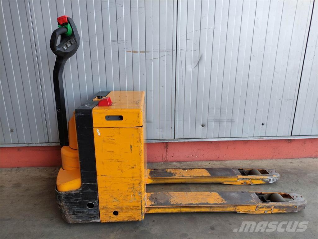 Jungheinrich ELE16G Montacargas de baja elevación