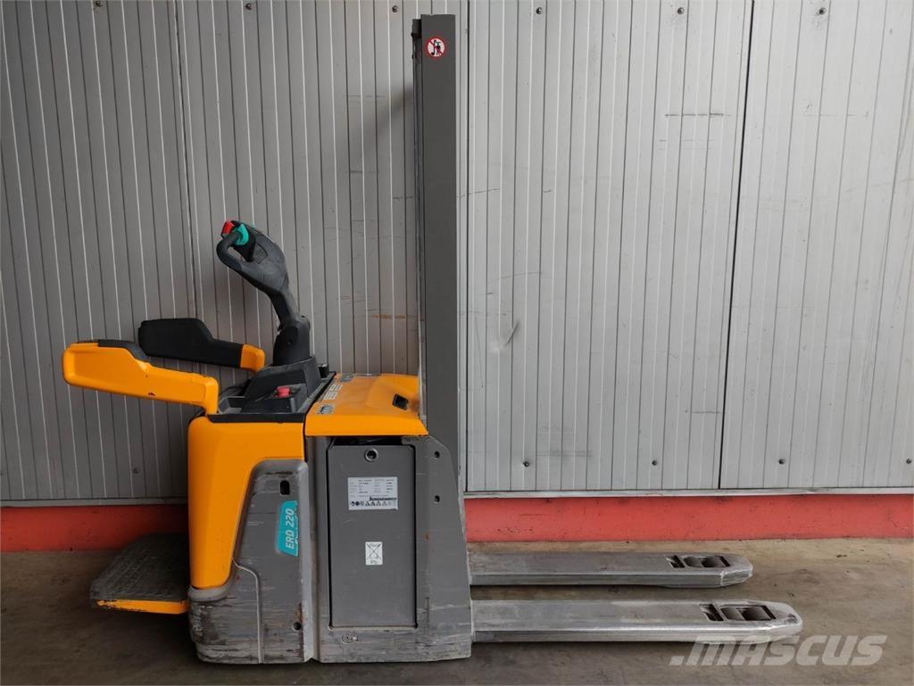 Jungheinrich ERD220 Montacargas manual