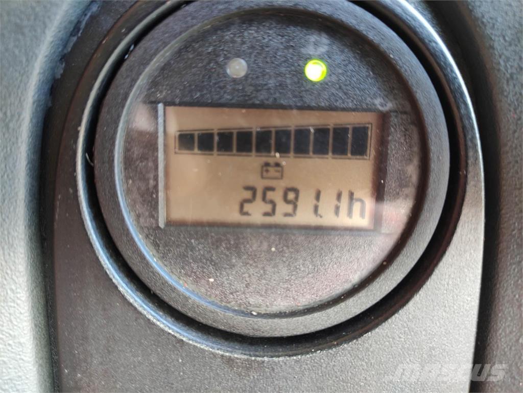 Linde L12i-1172 Montacargas manual