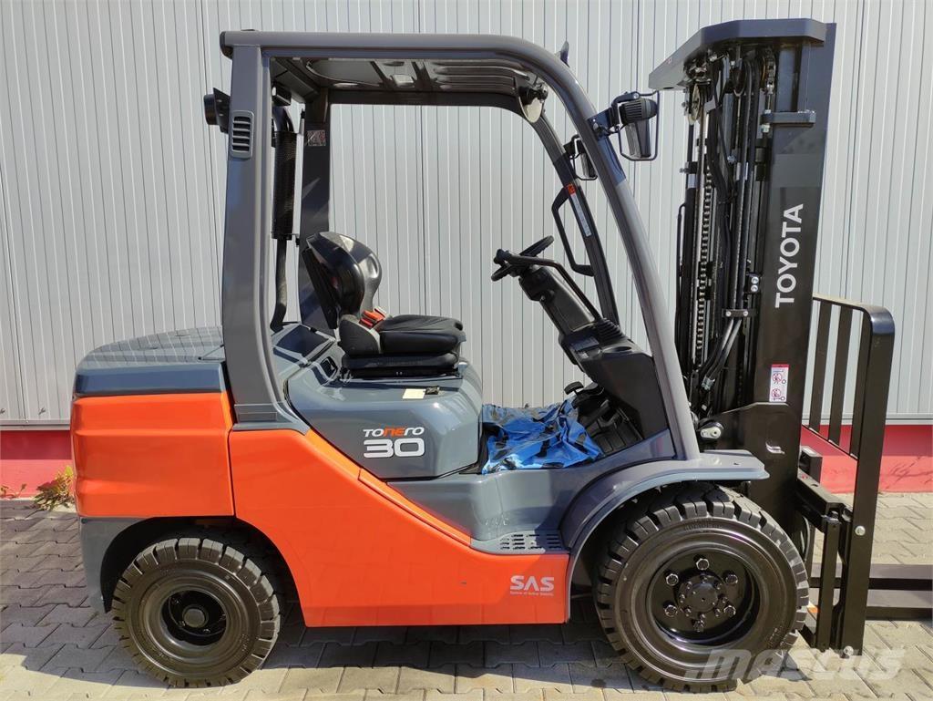 Toyota 52-8FDF30 Camiones diesel