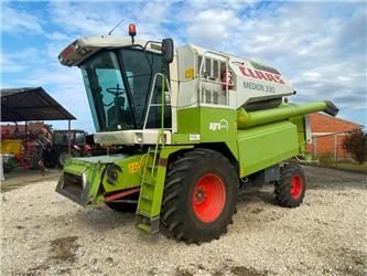 CLAAS Medion 330