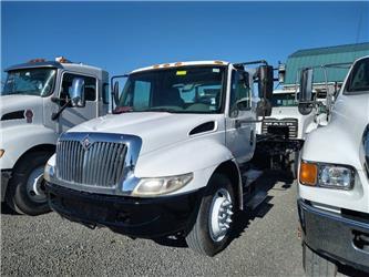 International 4400