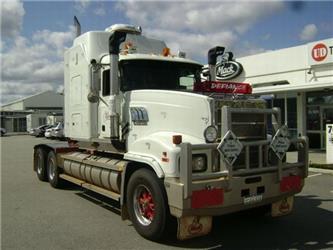 Mack Superliner