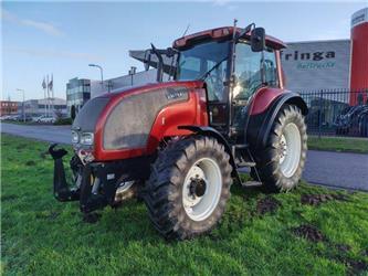 Valtra M 130