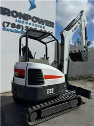 Bobcat E 32i