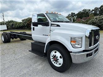 Ford F-750