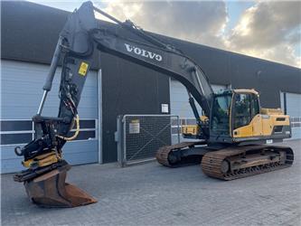 Volvo EC250DL