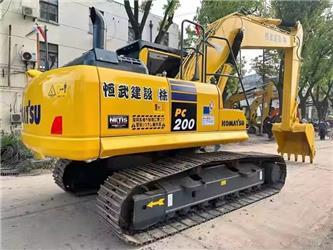 Komatsu PC200