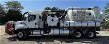 Vactor 2100 PLUS