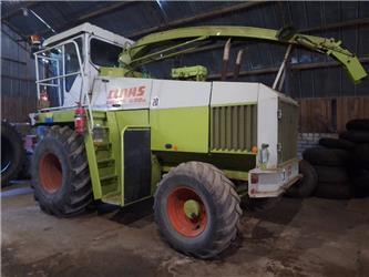 CLAAS Jaguar 690