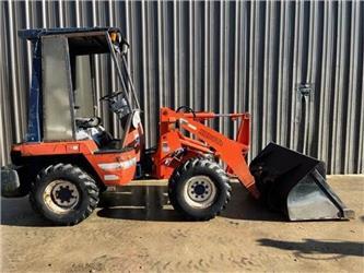 Kubota R420