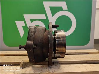 Kramer 750 hub