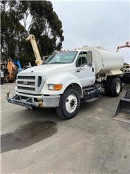 Ford F750