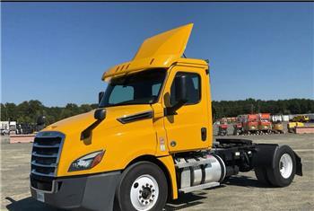 Freightliner Cascadia 126