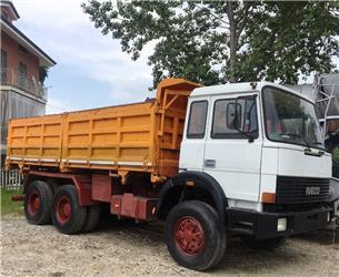 Iveco 330-26