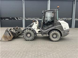 Ahlmann AX850