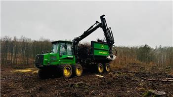 John Deere 1490D