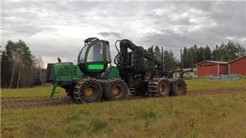 John Deere 1110E