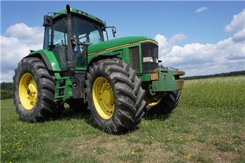 John Deere 7800