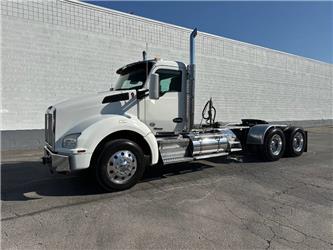 Kenworth T 880