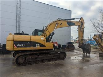 CAT 323 D