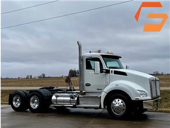 Kenworth T 880