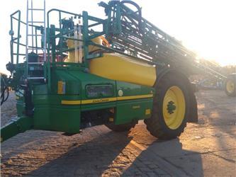 John Deere R944i