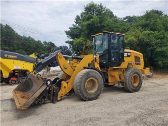 CAT 926M