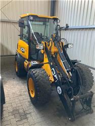 JCB 407