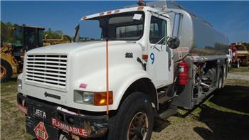 International 4900